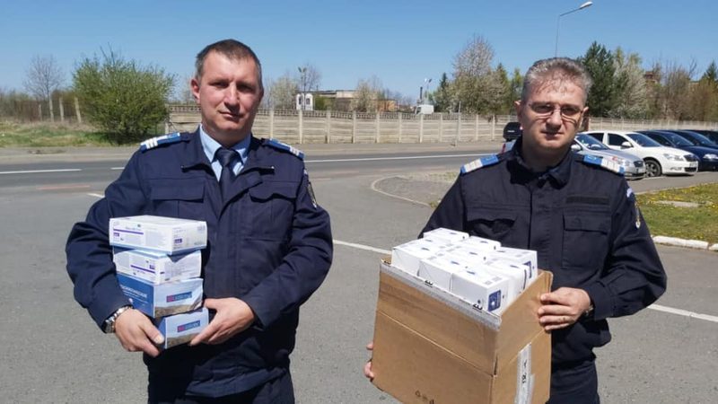 Materiale de protecție donate poliției